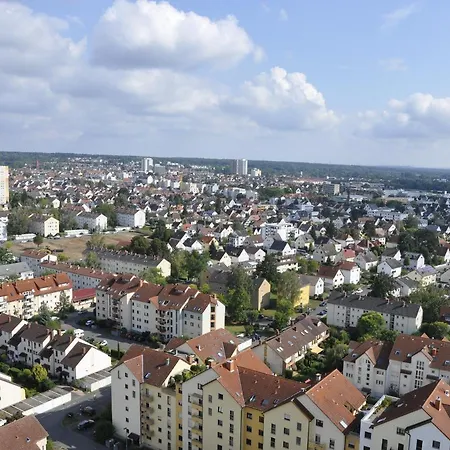 Apartmán Ueber Den Wolken Und Super Zentral Zwischen Frankfurt Und Darmstadt - 100qm