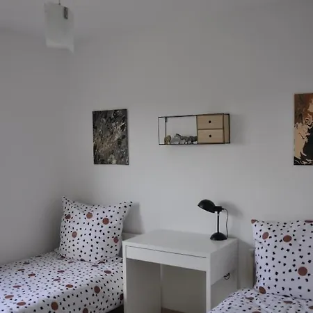 Apartmán Ueber Den Wolken Und Super Zentral Zwischen Frankfurt Und Darmstadt - 100qm Langen (Hessen)